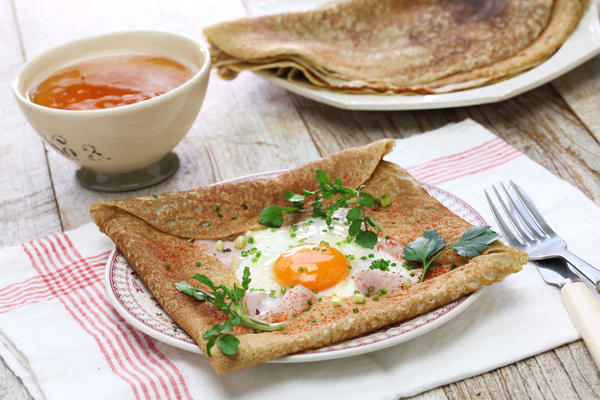 Galette in skodelica jabolčnega mošta (Bretanja)